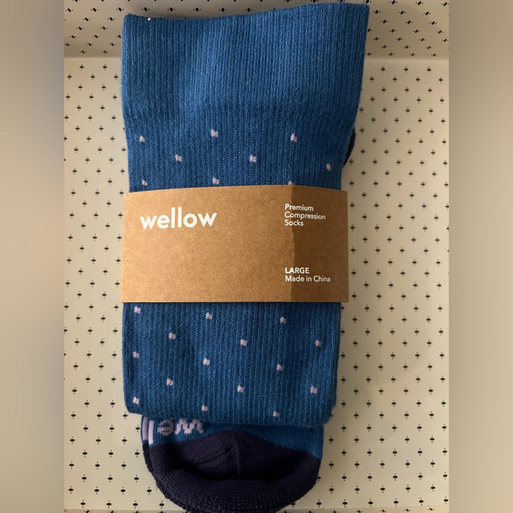 Signature Compression Socks - NWT - Large